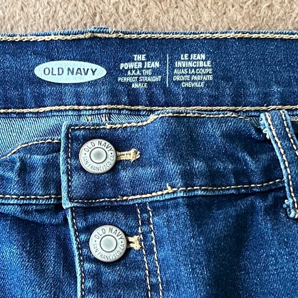 Old Navy Power jeans. Button fly. Good condition - Picture 3 of 3